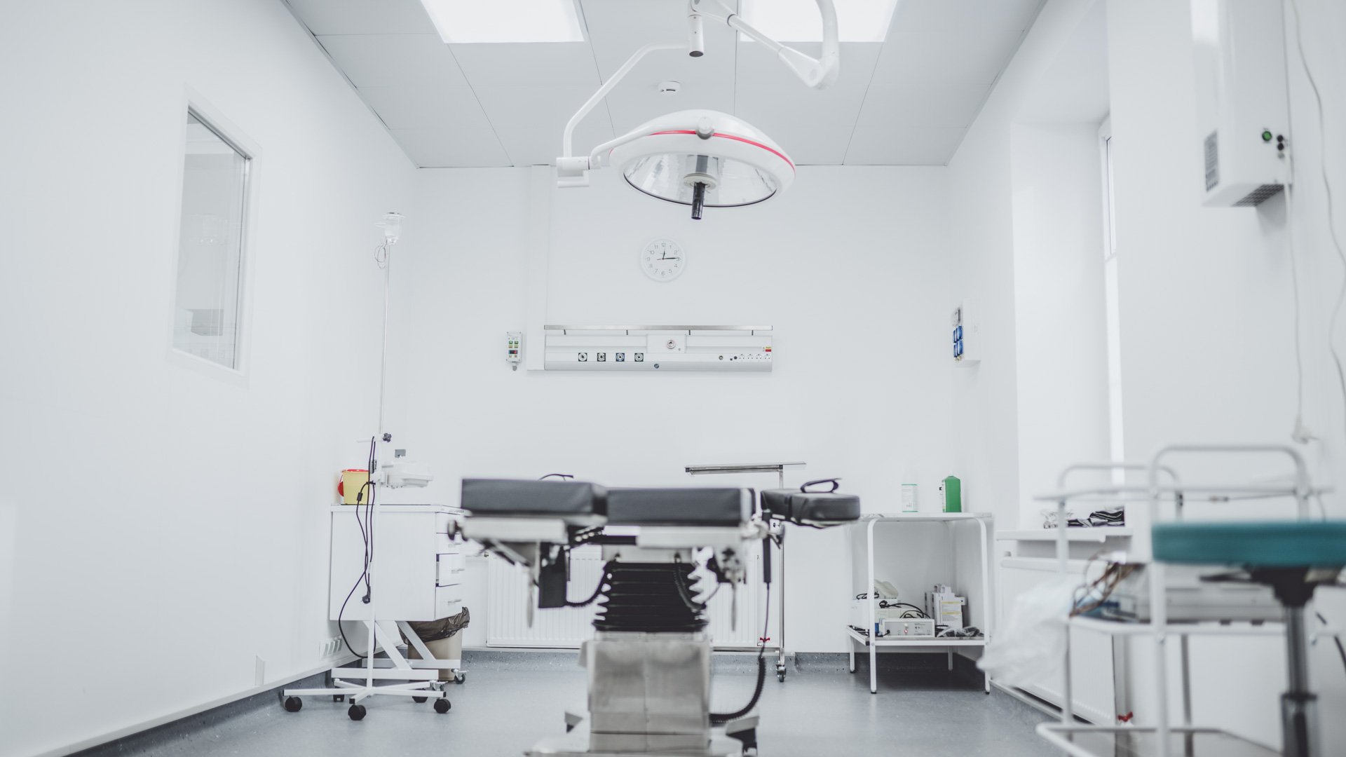 #0600 Hospital room PPT Wide