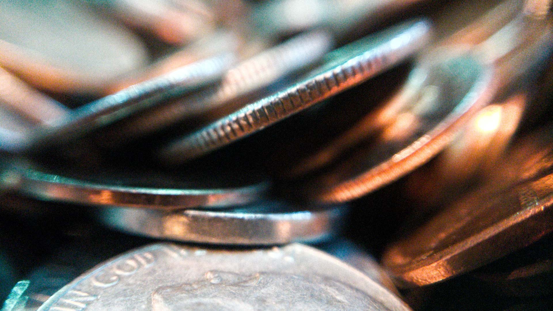 #0639 Close up of coins PPT Wide