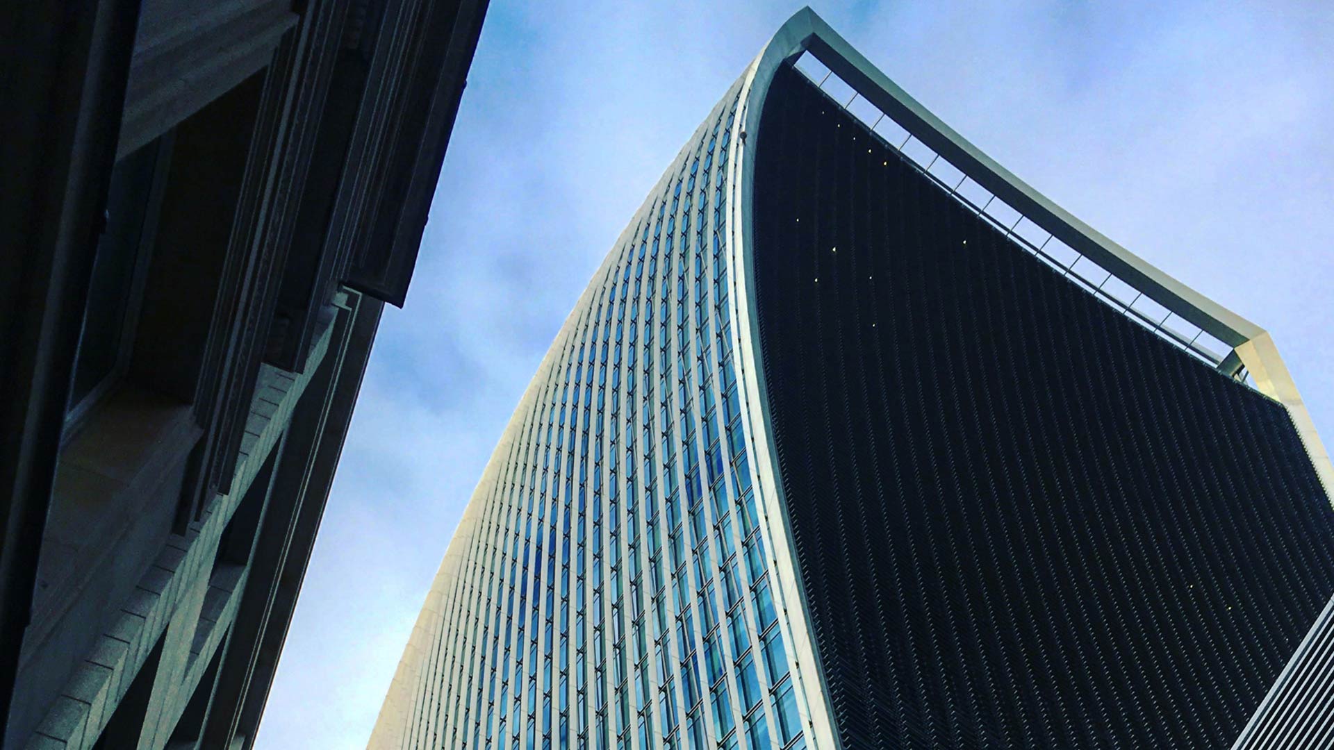 #0799 Walkie Talkie building in London 2 PPT Wide
