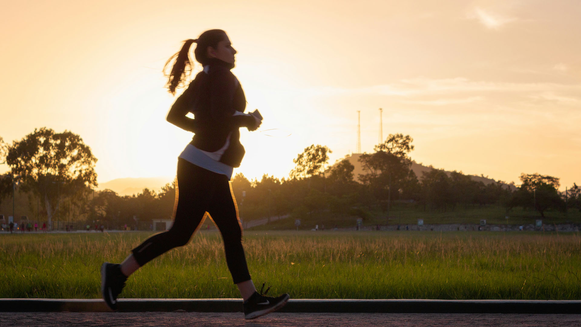 #1076 Outdoor Running PPT Wide